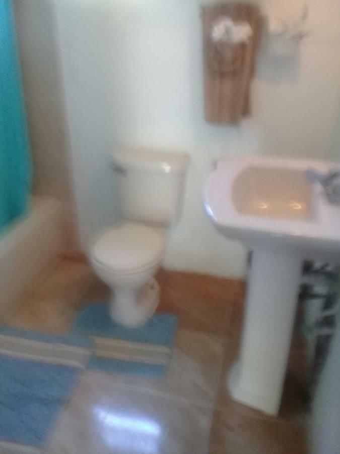 Boston Beach Guesthouse Port Antonio Esterno foto